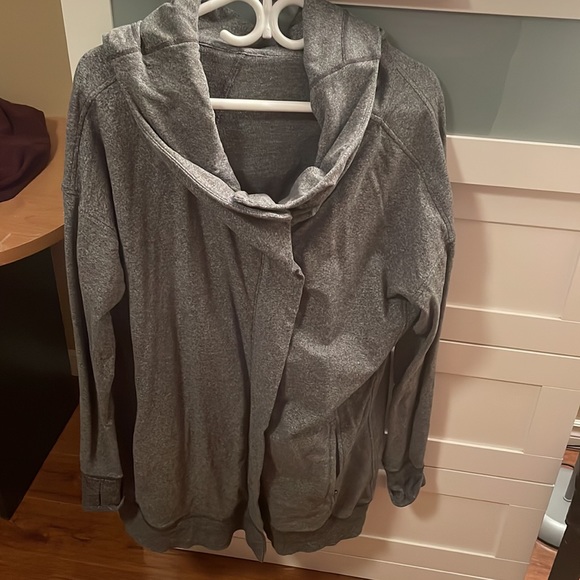 Lululemon grey long hoodie - Picture 4 of 7